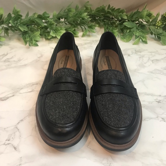 Clarks Shoes - Clarks Black Soft Cushion Loafers NWOT 7.5 Wide